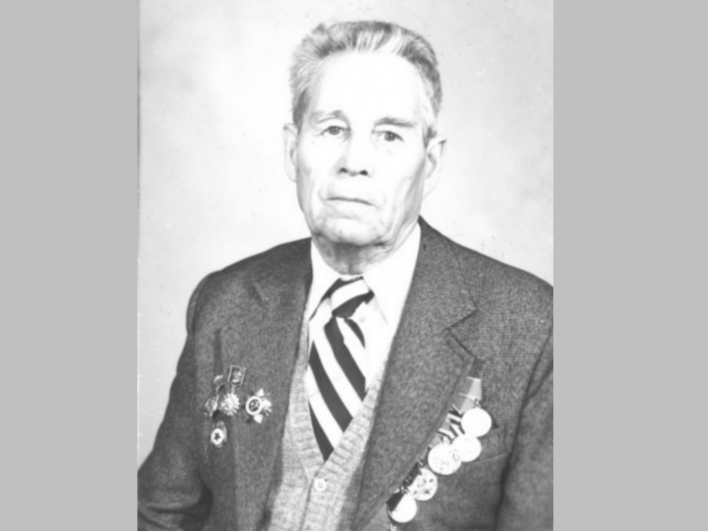 Шумков Алексей Иванович (1912 - )